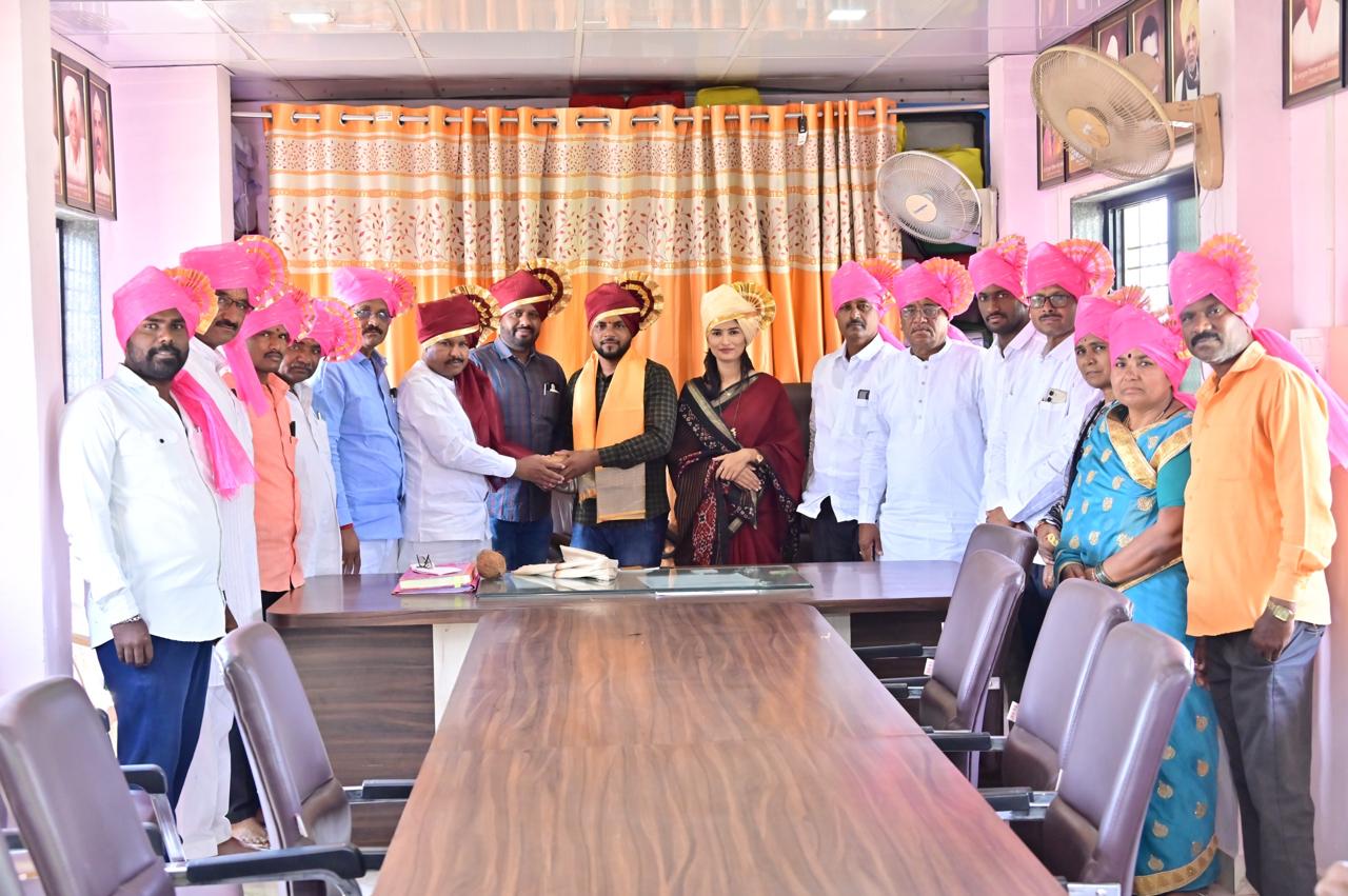 मांडवगण फराटा ग्रामपंचायतीत भाऊसाहेब कोळपे यांची उपसरपंचपदी निवड – ७ विरुद्ध ११ मतांनी विजय