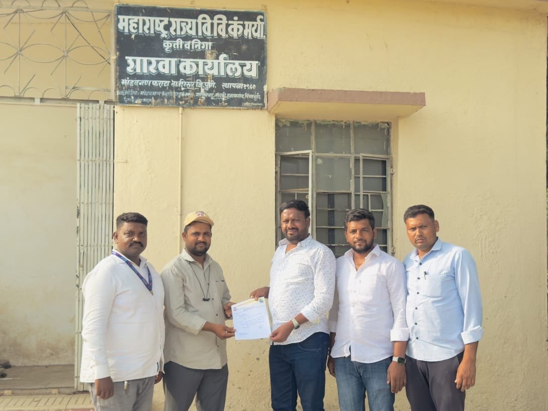ग्रामपंचायत प्रशासनाची तत्परता. जळालेला ट्रान्सफॉर्मर बदलून तत्काळ वीजपुरवठा सुरळीत.