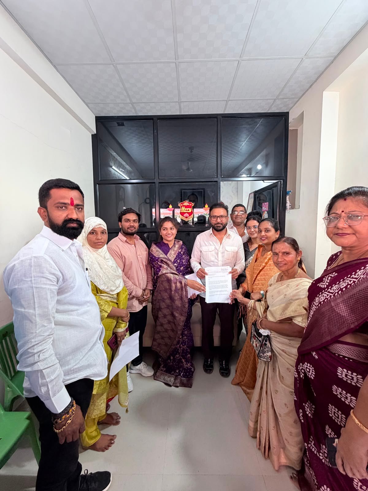 शिरूरमध्ये लोकशाहीर अण्णाभाऊ साठे यांच्या नावाने सांस्कृतिक व बहुउद्देशीय सभागृह उभारण्याची मागणी