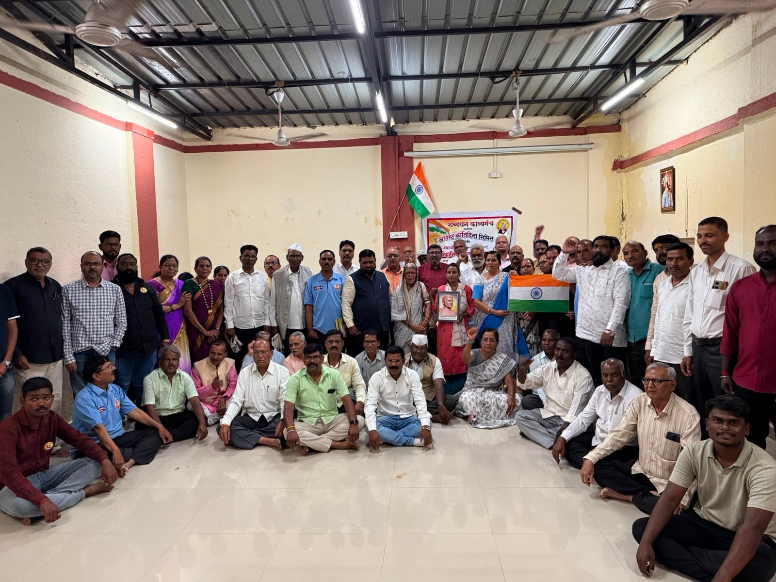 आद्यक्रांतिवीर राजे उमाजी नाईक स्मारकांमध्ये विविध उपक्रमांनी क्रांतिकारकांना अभिवादन